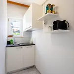 Mjm *